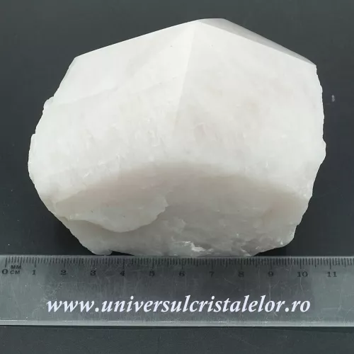 Cuart alb laptos varf cu baza Cuart alb laptos varf cu baza
