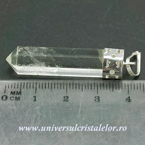 Pandantiv cristal de stanca varf Pandantiv cristal de stanca varf