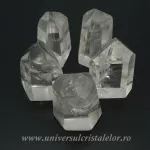 Cristal de stanca varf cu baza slefuit Cristal de stanca varf cu baza slefuit