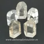 Cristal de stanca varf cu baza slefuit Cristal de stanca varf cu baza slefuit