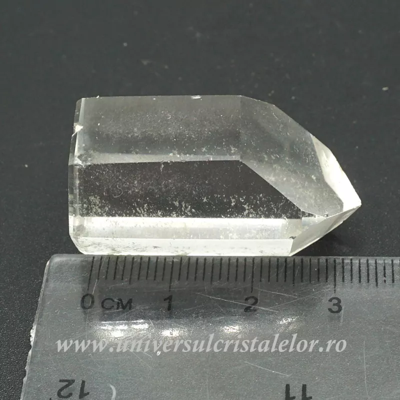Cristal de stanca varf cu baza slefuit Cristal de stanca varf cu baza slefuit