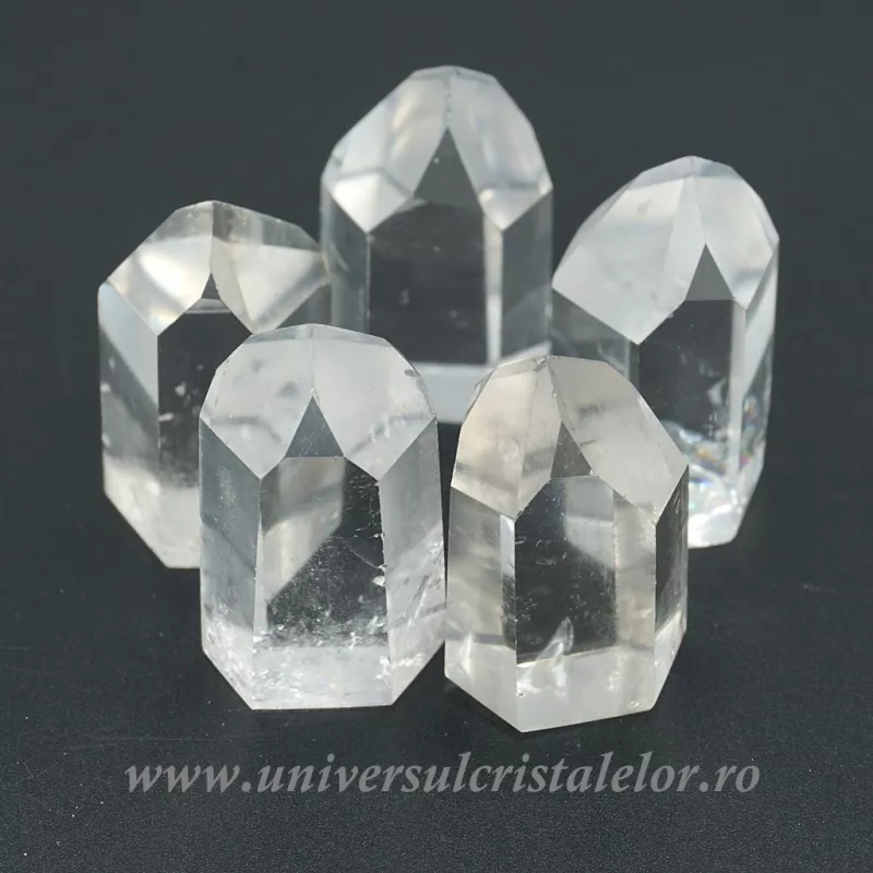 Cristal de stanca varf cu baza slefuit Cristal de stanca varf cu baza slefuit