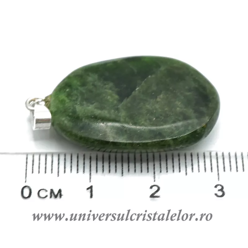 Pandantiv cromdiopsid