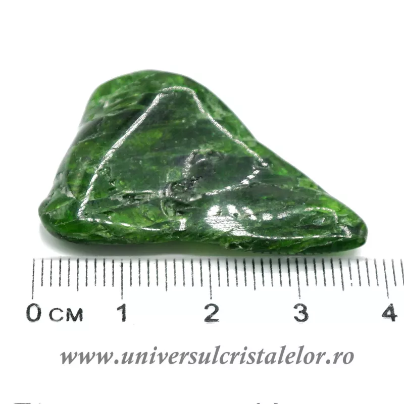 Cromdiopsid piatra rulata Cromdiopsid piatra rulata