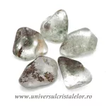 Cuart cu clorit piatra rulata m1