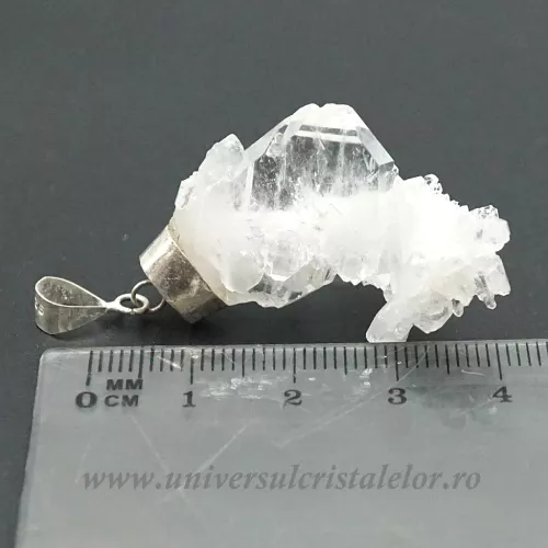 Pandantiv cuart faden