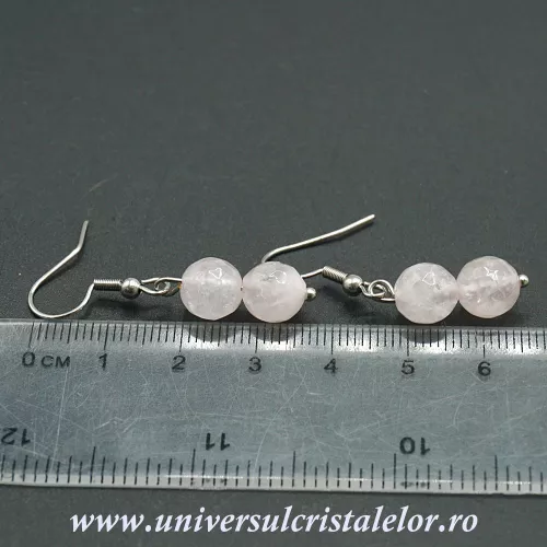 Cercei cuart roz rotund fatetat- 8 mm Cercei cuart roz rotund fatetat- 8 mm