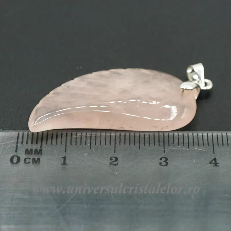 Pandantiv cuart roz aripa de inger m1