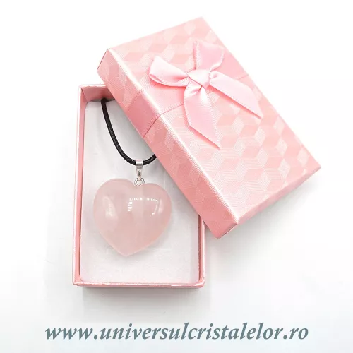 Pandantiv cuart roz inima cu snur si cutie