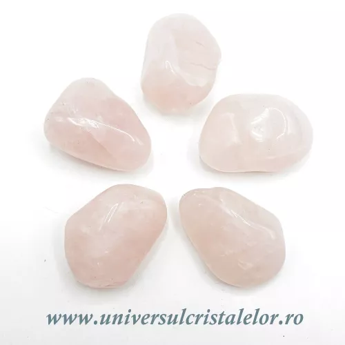 Cuart roz piatra rulata Cuart roz piatra rulata