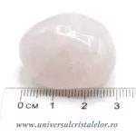 Cuart roz piatra rulata Cuart roz piatra rulata