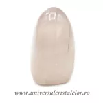 Sculptura cuart roz Sculptura cuart roz