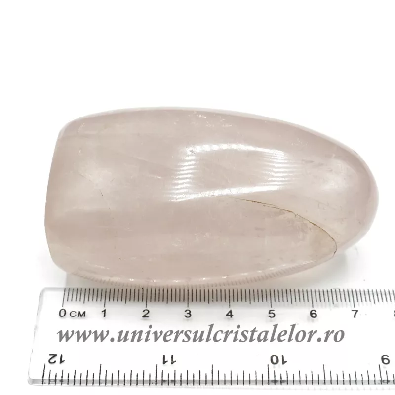 Sculptura cuart roz Sculptura cuart roz