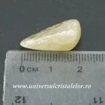 Danburit galben piatra rulata Danburit galben piatra rulata