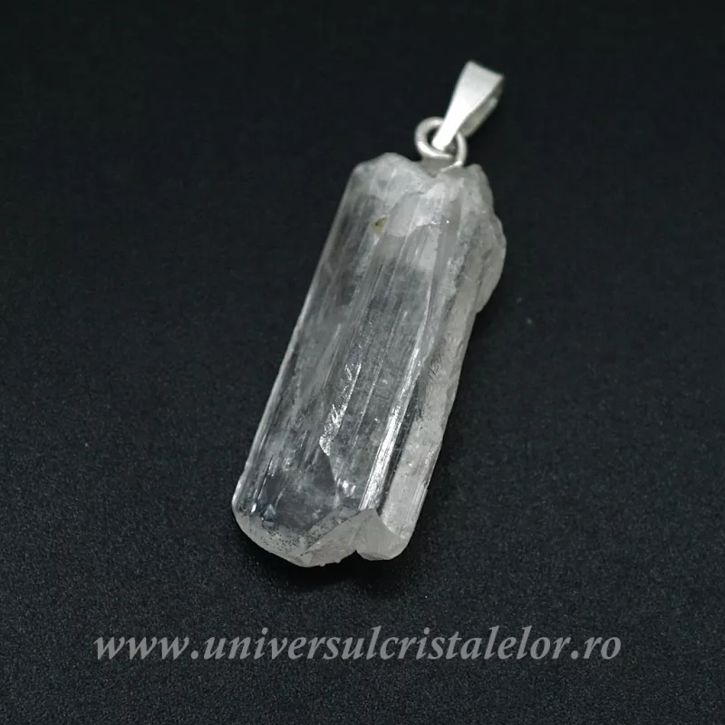 Pandantiv danburit unicat m1