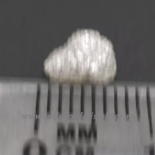 Diamant brut unicat m6