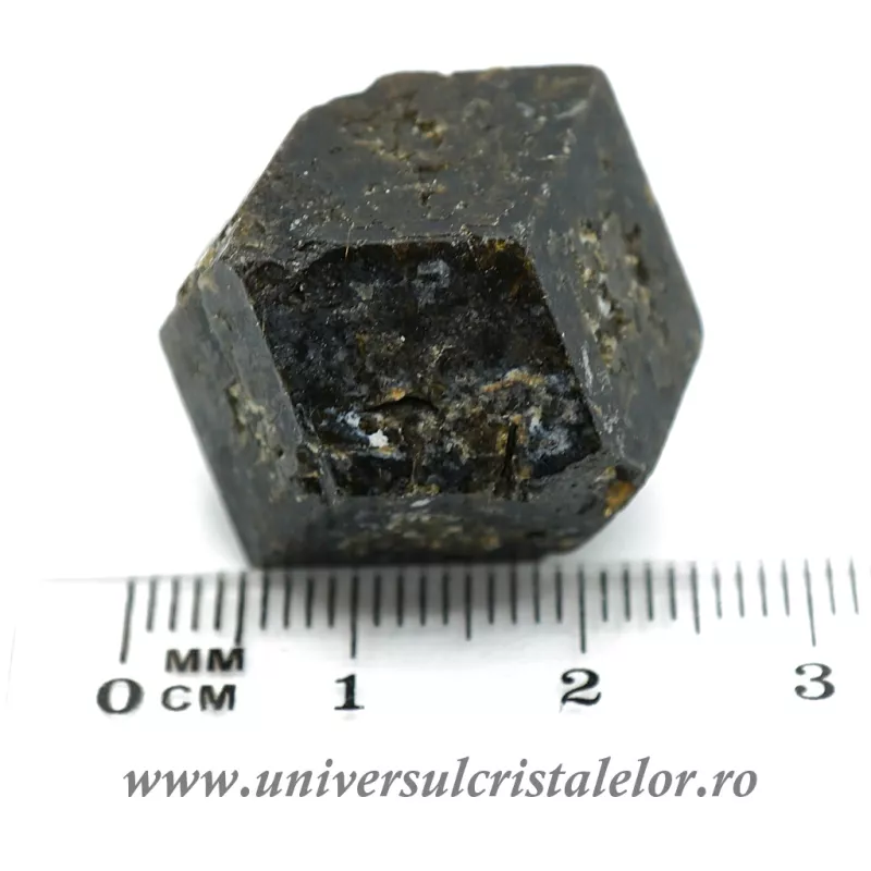 Granat Negru ( Almandin ) m2