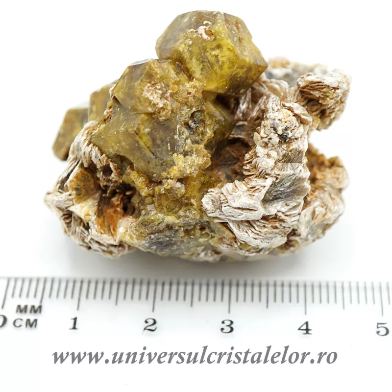 Granat Verde ( Grossular ) m4