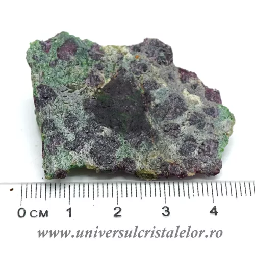 Granat in matrice m1