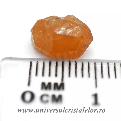 Granat ( Spesartin ) mineral unicat m01