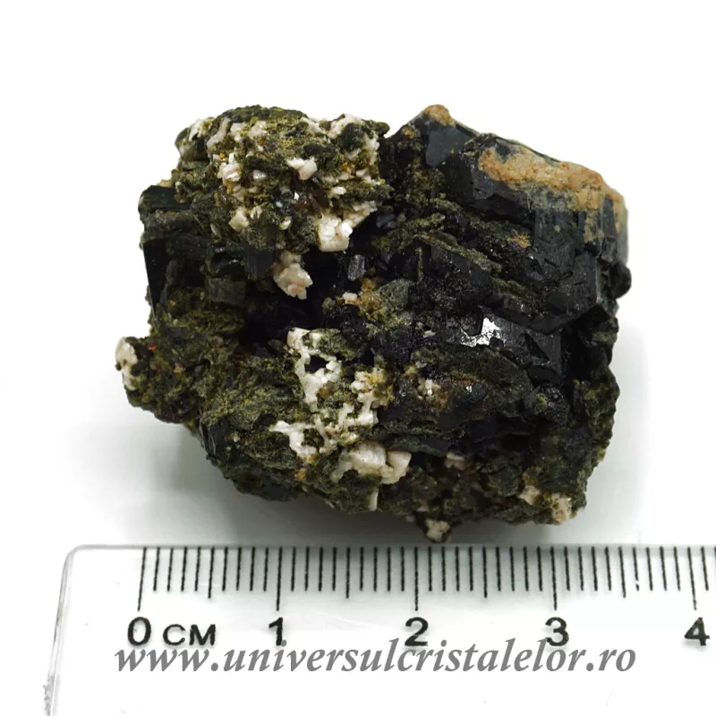 Granat ( andradit ) Granat ( andradit )
