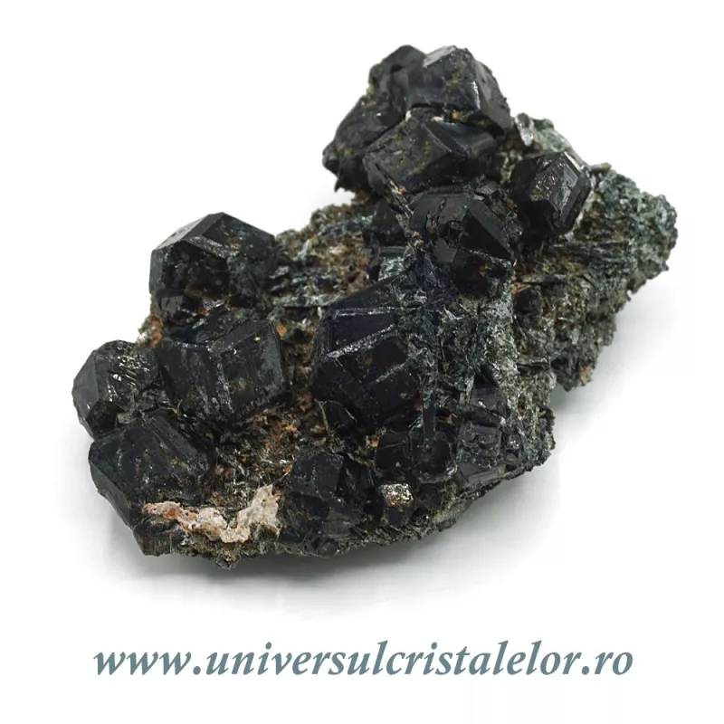Granat negru ( melanit ) Granat negru ( melanit )