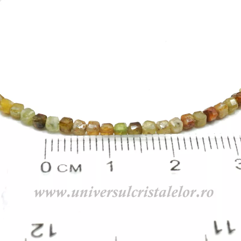 Bratara granat cub fatetat 2.5 mm Bratara granat cub fatetat 2.5 mm