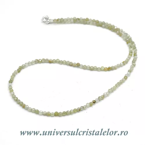 Colier granat verde rotund fatetat - 3 mm Colier granat verde rotund fatetat - 3 mm