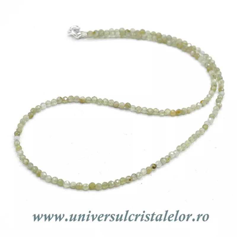 Colier granat verde rotund fatetat - 3 mm Colier granat verde rotund fatetat - 3 mm