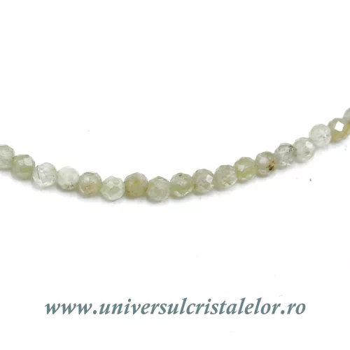 Colier granat verde rotund fatetat - 3 mm Colier granat verde rotund fatetat - 3 mm