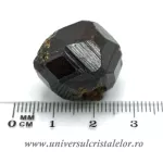 Granat negru ( melanit )