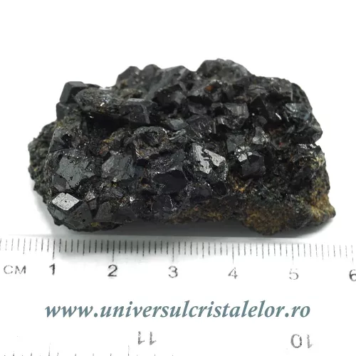 Granat negru ( melanit ) Granat negru ( melanit )