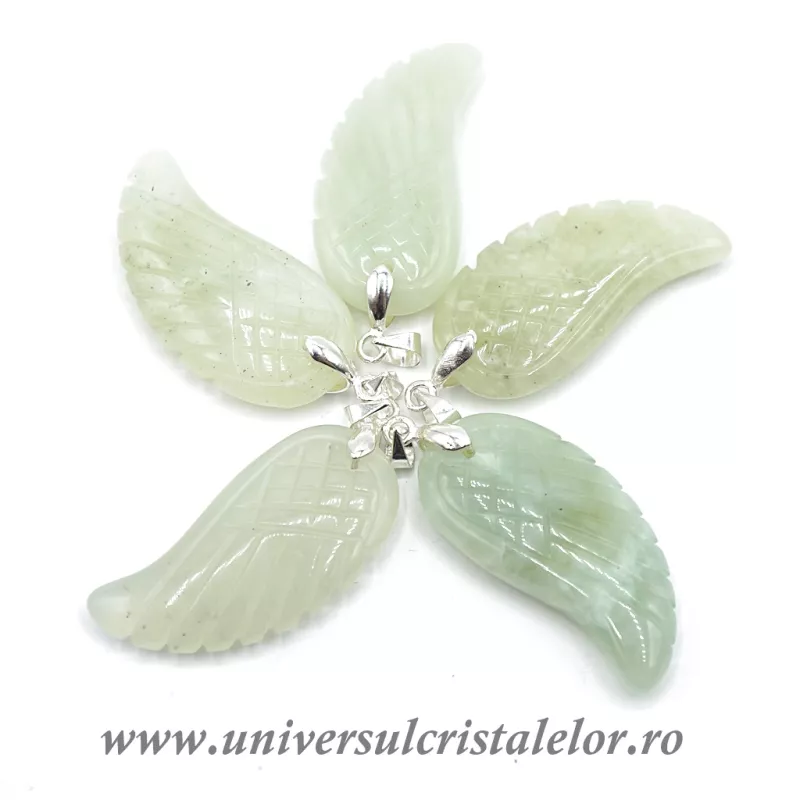 Pandantiv jadeit aripa de inger m1