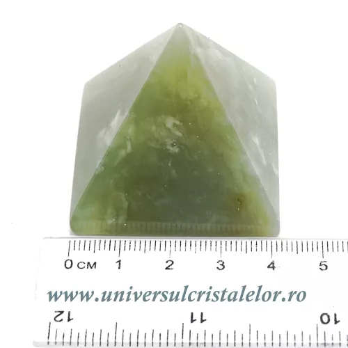 Piramida jadeit - 4cm Piramida jadeit - 4cm