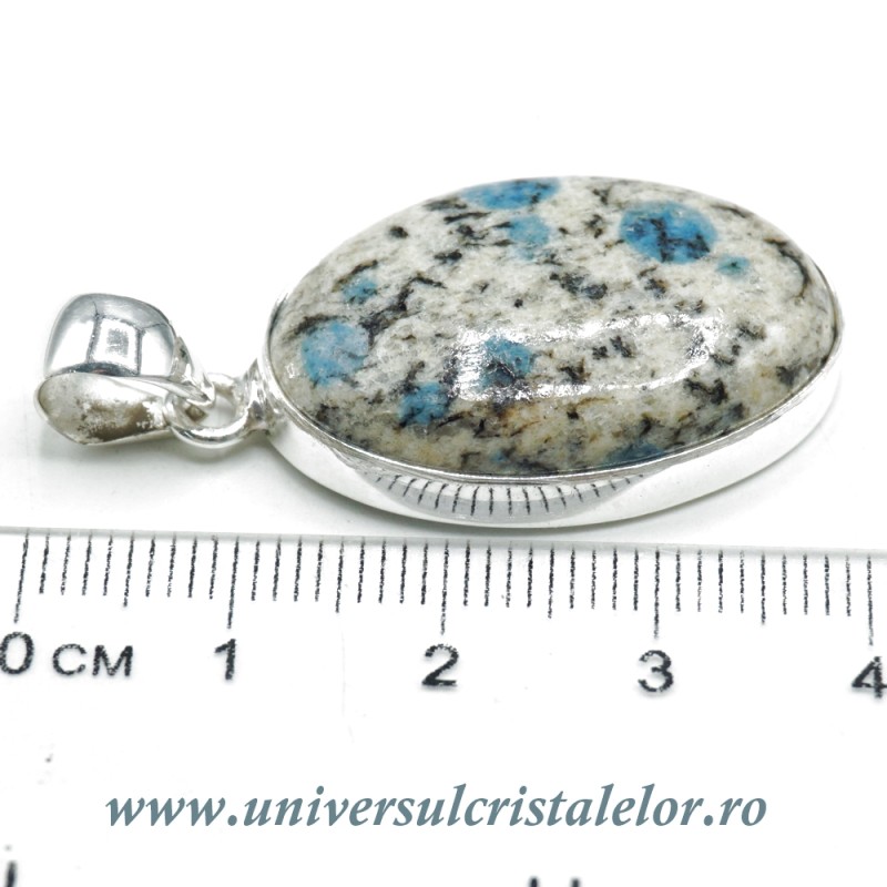 Pandantiv K2 (Lazulite in granite)