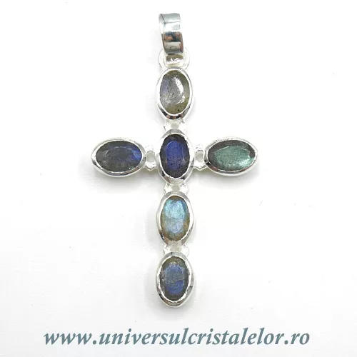 Pandantiv labradorit cruciulita Pandantiv labradorit cruciulita