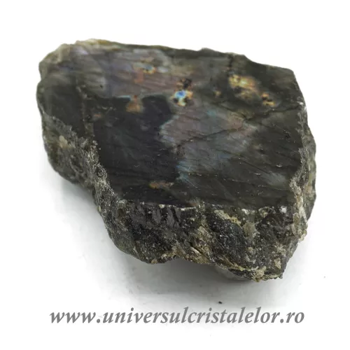 Labradorit slefuit pe o parte unicat m9 Labradorit slefuit pe o parte unicat m9