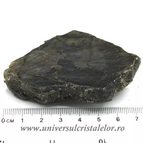 Labradorit slefuit pe o parte unicat m9 Labradorit slefuit pe o parte unicat m9