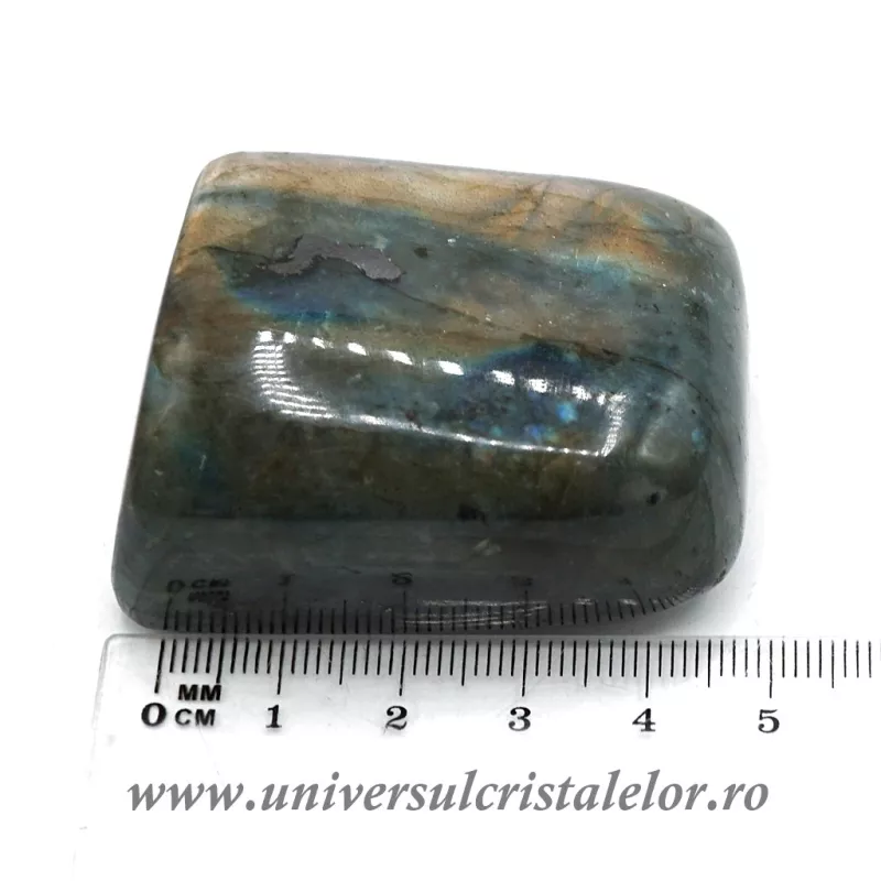 Sculptura labradorit