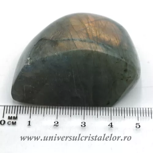 Sculptura labradorit