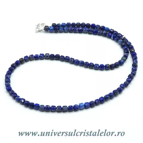 Colier lapis lazuli cub fatetat - 4.3 mm Colier lapis lazuli cub fatetat - 4.3 mm