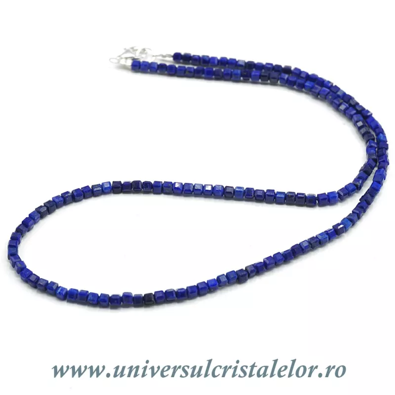 Colier lapis lazuli cub fatetat - 3 mm Colier lapis lazuli cub fatetat - 3 mm