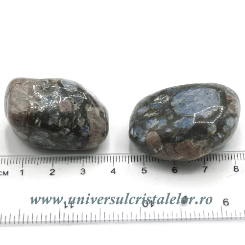 Llanit ( que sera ) piatra rulata Llanit ( que sera ) piatra rulata