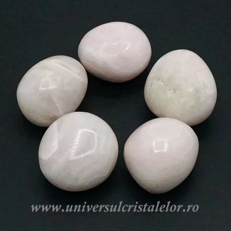 Mangano-calcit piatra rulata