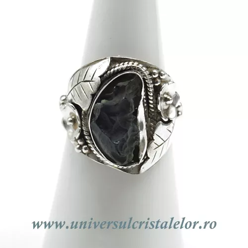 Inel moldavit Inel moldavit