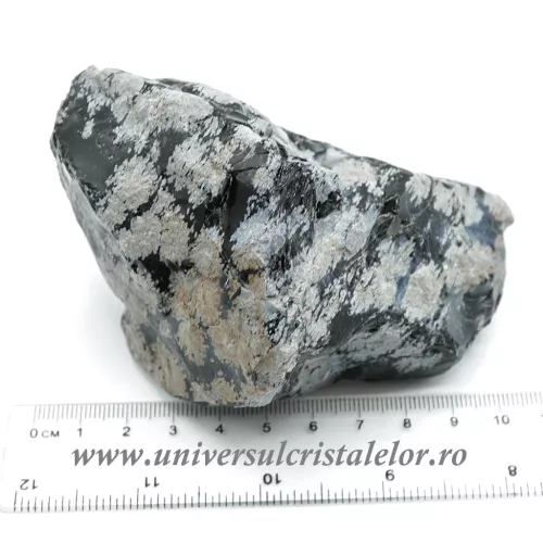 Obsidian fulg de nea