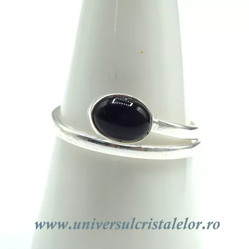 Inel onix negru oval reglabil m1 Inel onix negru oval reglabil m1