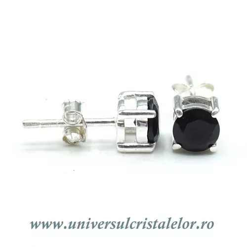 Cercei onix negru rotund fatetat tip surub (studs) Cercei onix negru rotund fatetat tip surub (studs)
