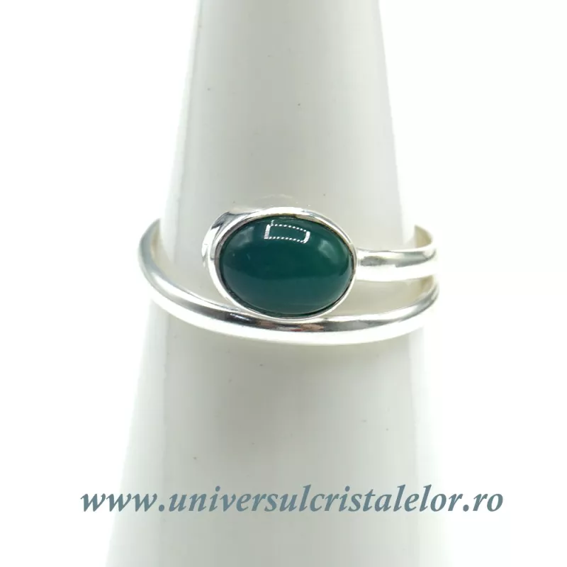 Inel onix verde oval reglabil Inel onix verde oval reglabil