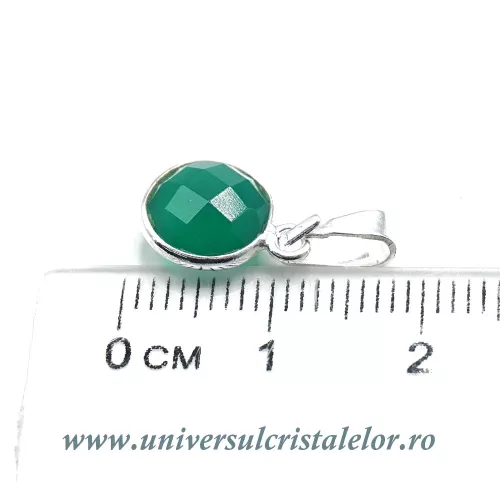 Pandantiv onix verde rotund fatetat - 9mm Pandantiv onix verde rotund fatetat - 9mm
